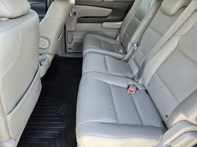 2015 Honda Odyssey EX-L 12