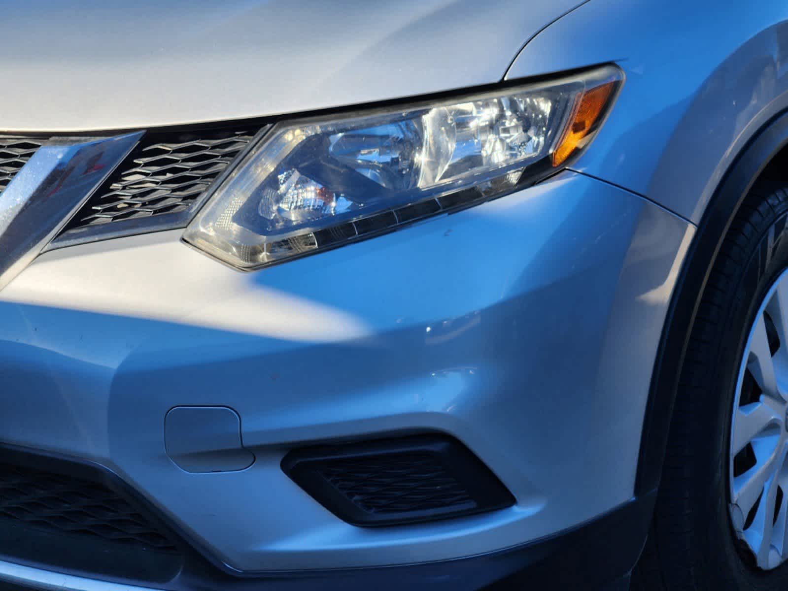 2015 Nissan Rogue S 8