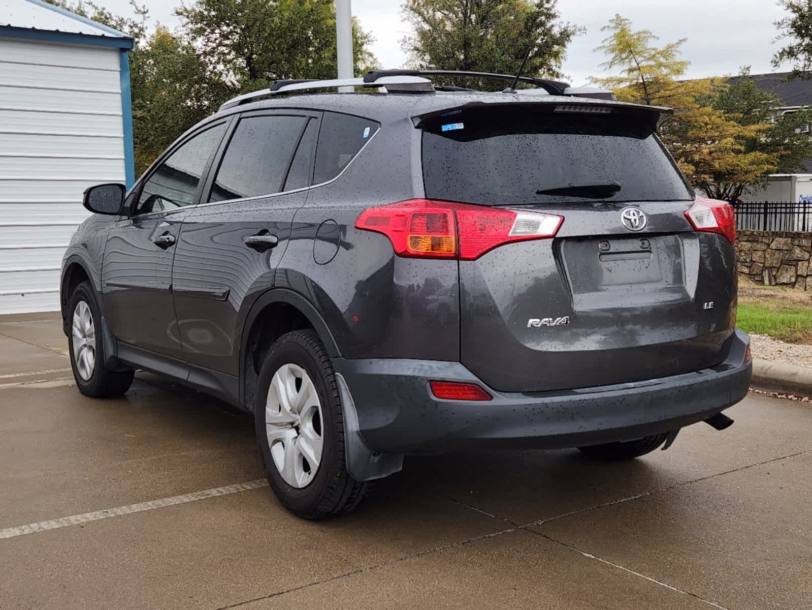 2015 Toyota RAV4 LE 4