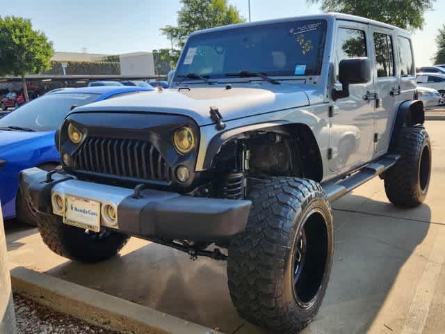 2015 Jeep Wrangler Unlimited Sahara 1