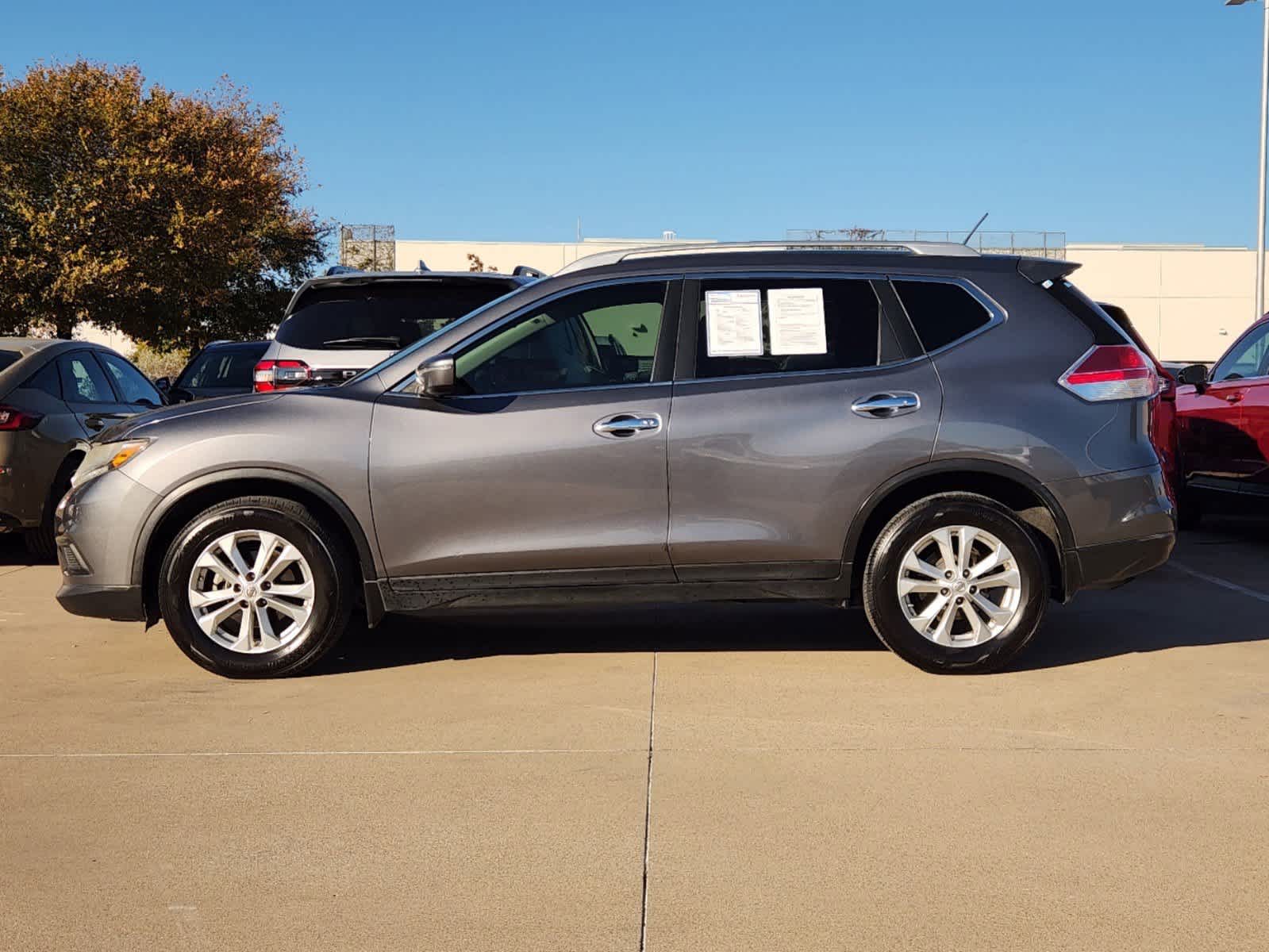 2015 Nissan Rogue SV 3