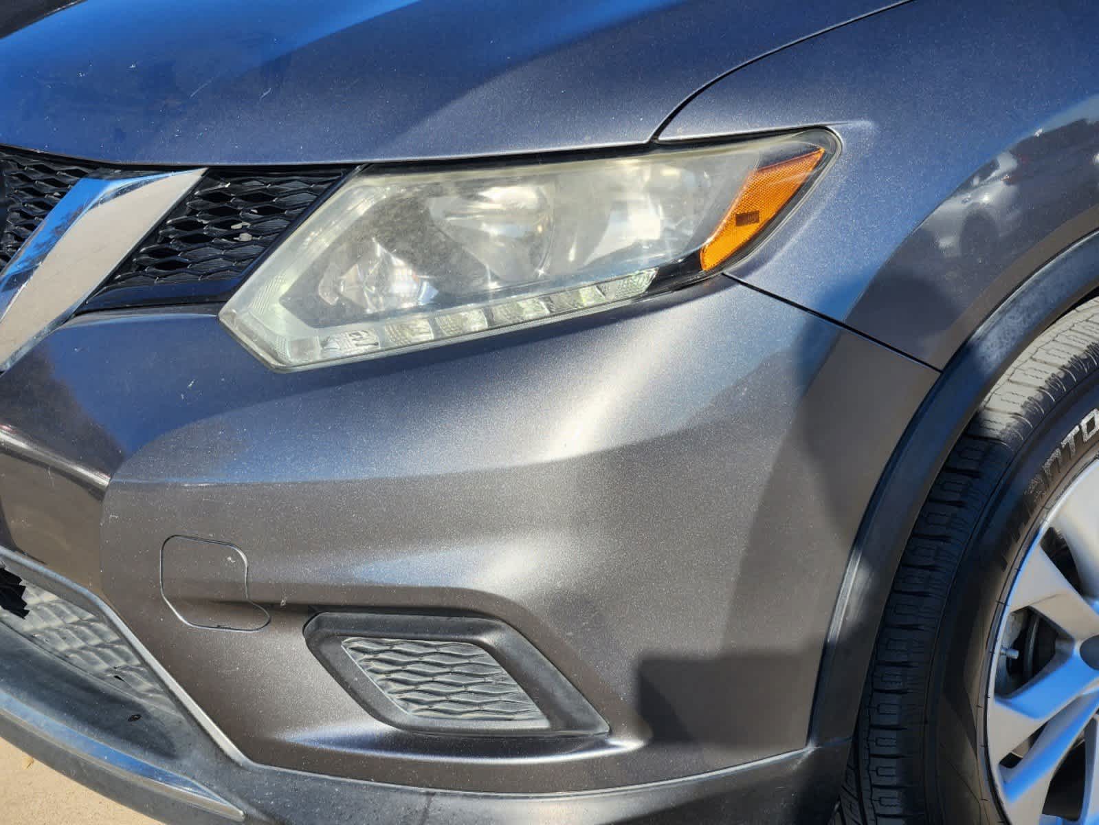 2015 Nissan Rogue SV 23