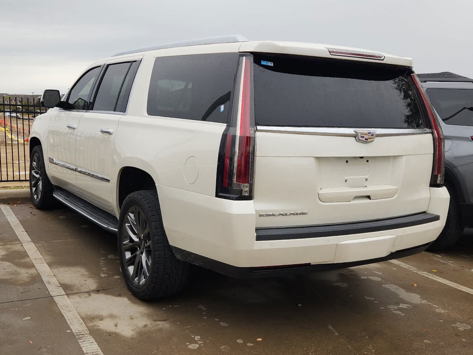 2015 Cadillac Escalade ESV Luxury 4