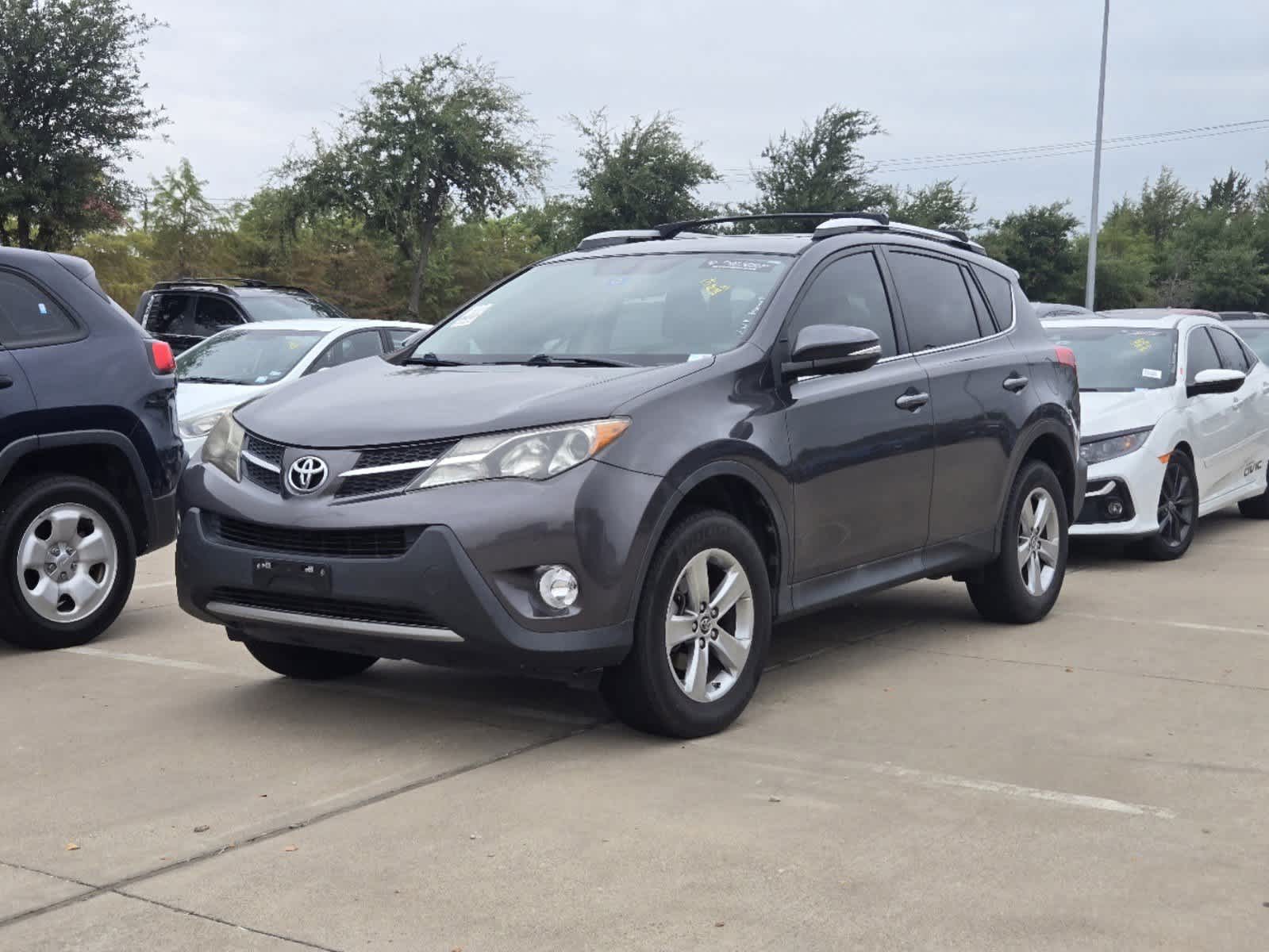 2015 Toyota RAV4 XLE 1