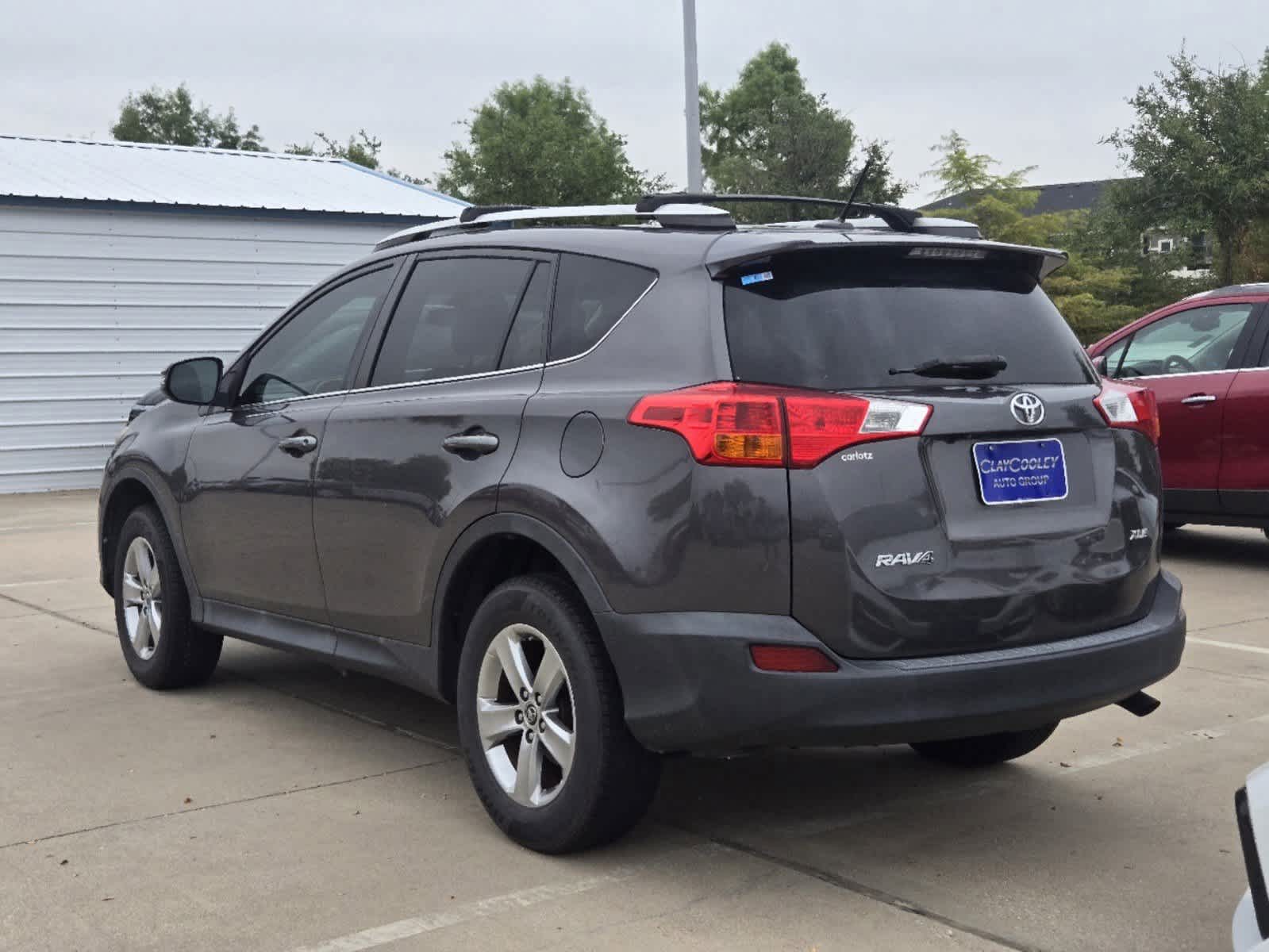 2015 Toyota RAV4 XLE 4