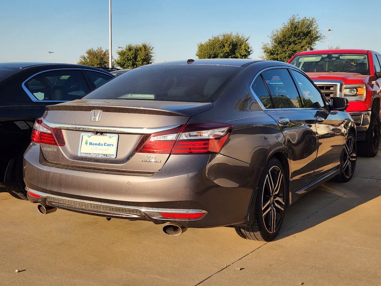 2016 Honda Accord Touring 3