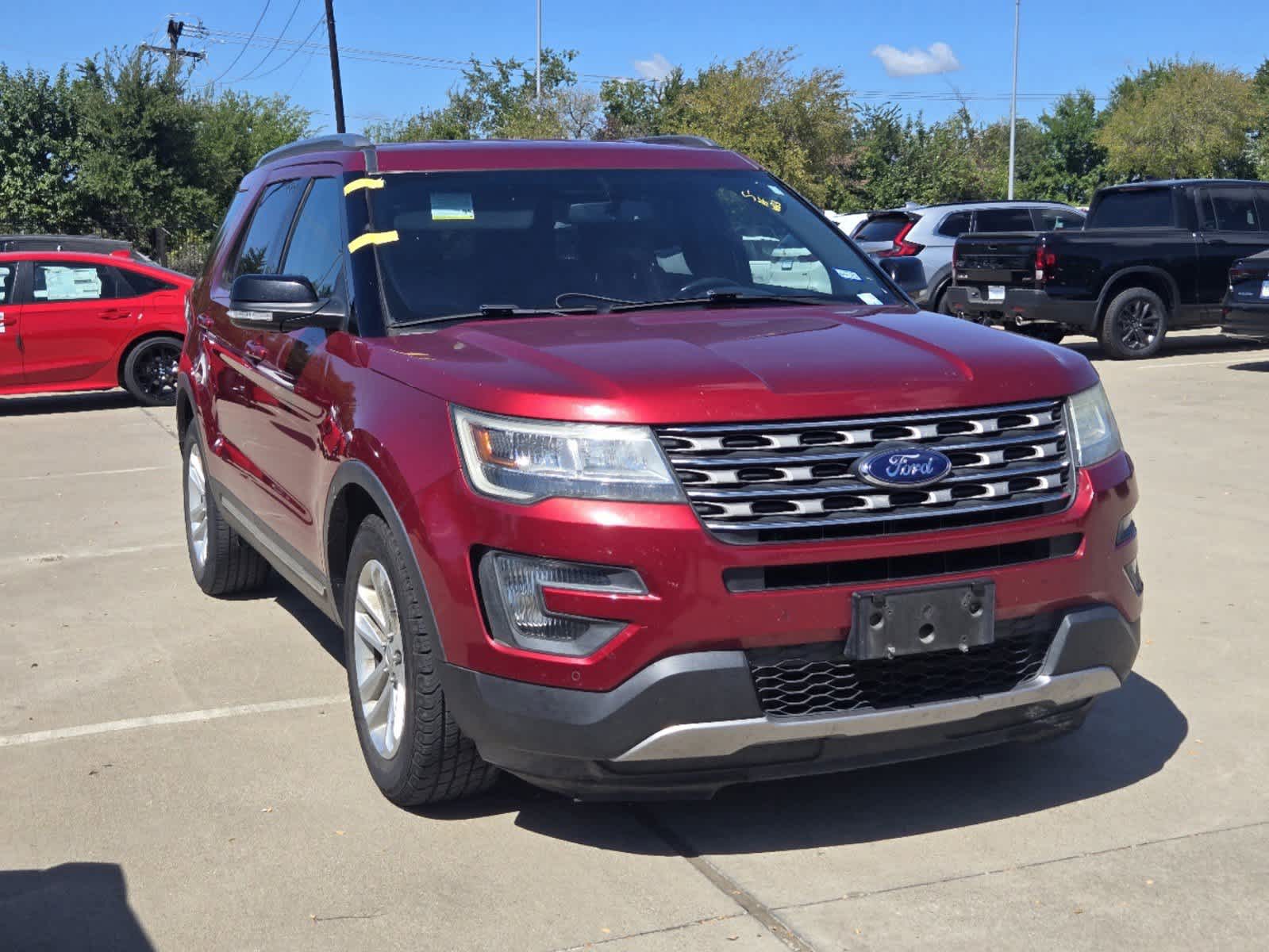 2016 Ford Explorer XLT 2