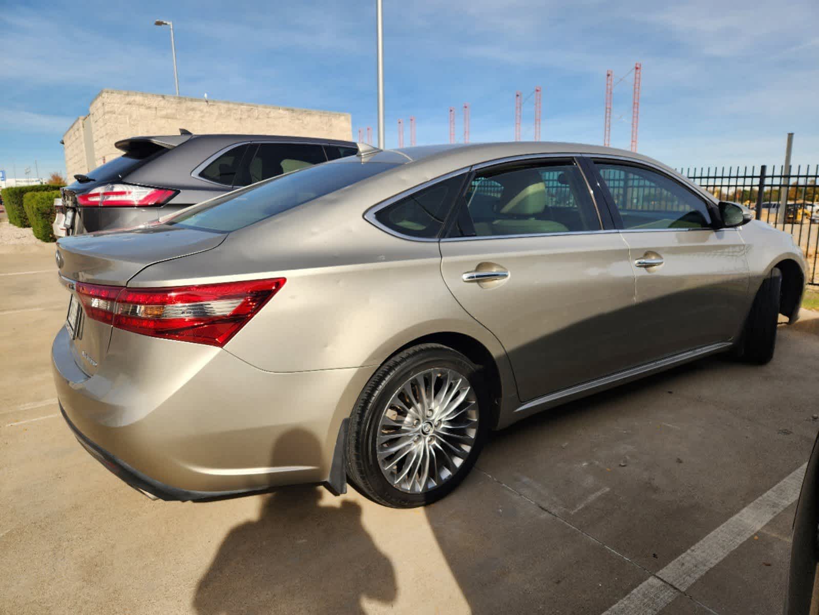 2016 Toyota Avalon Limited 2