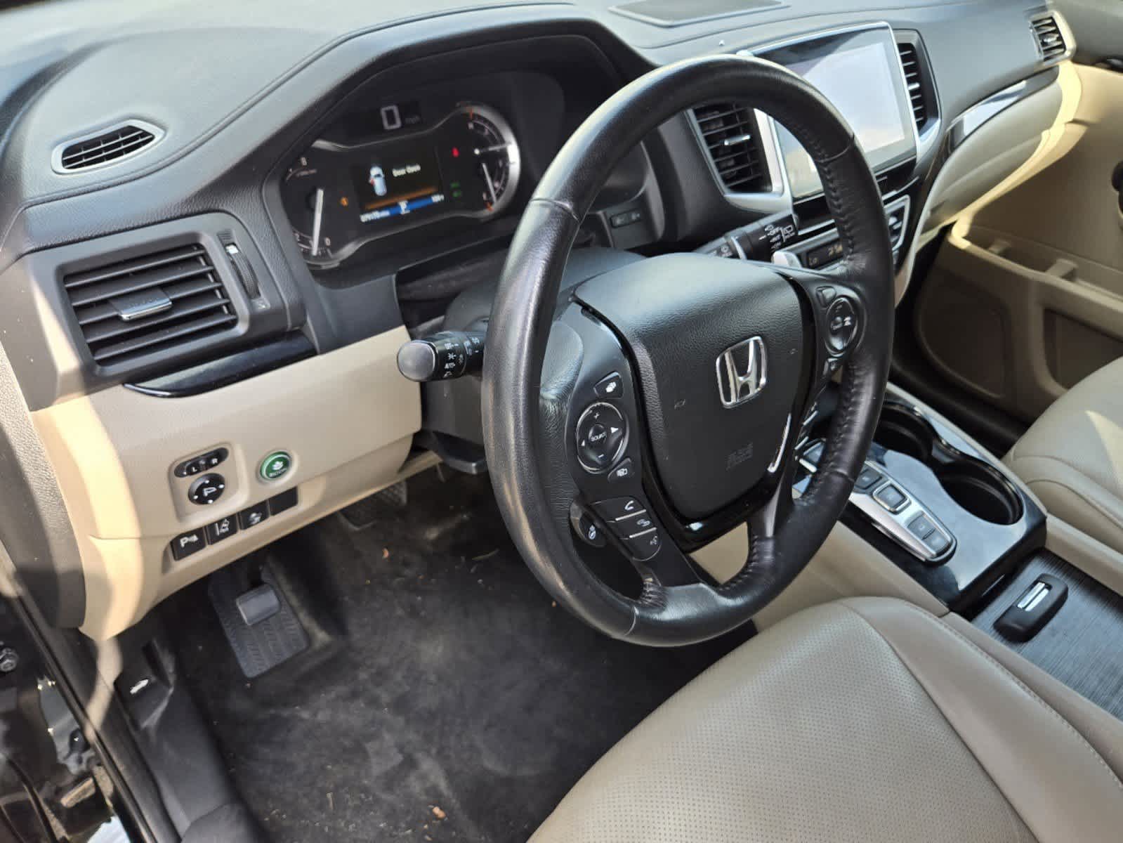 2017 Honda Pilot Elite 2