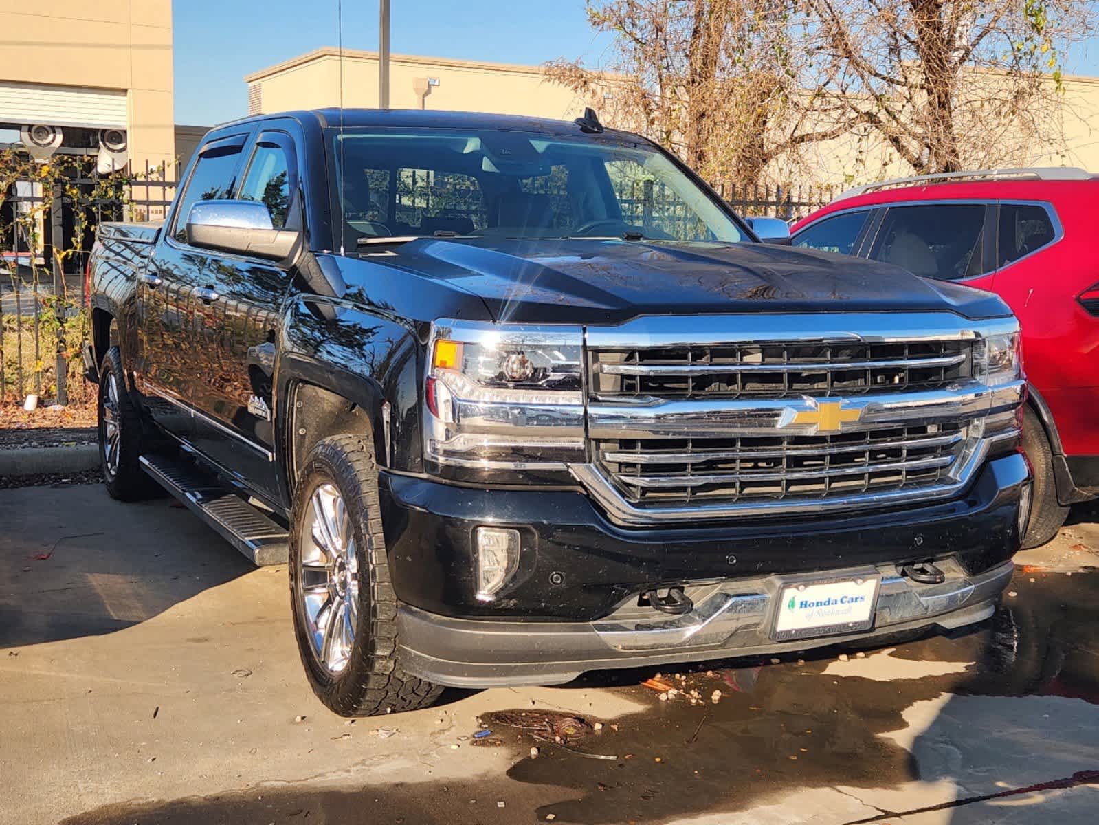 2017 Chevrolet Silverado 1500 High Country 4WD Crew Cab 143.5 2