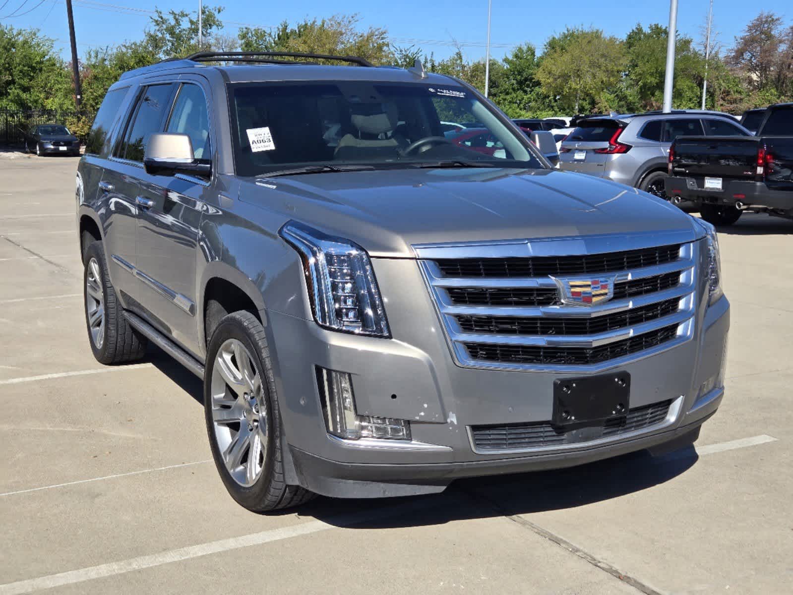 2017 Cadillac Escalade Premium Luxury 2