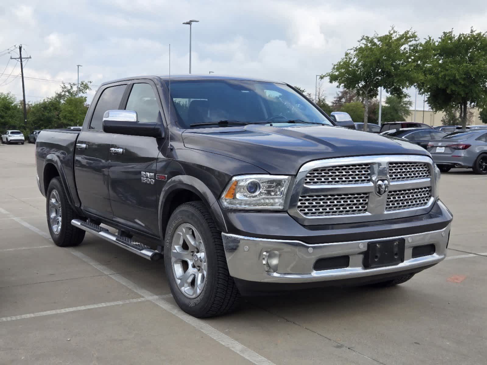 2017 Ram 1500 Laramie 4x4 Crew Cab 57 Box 2