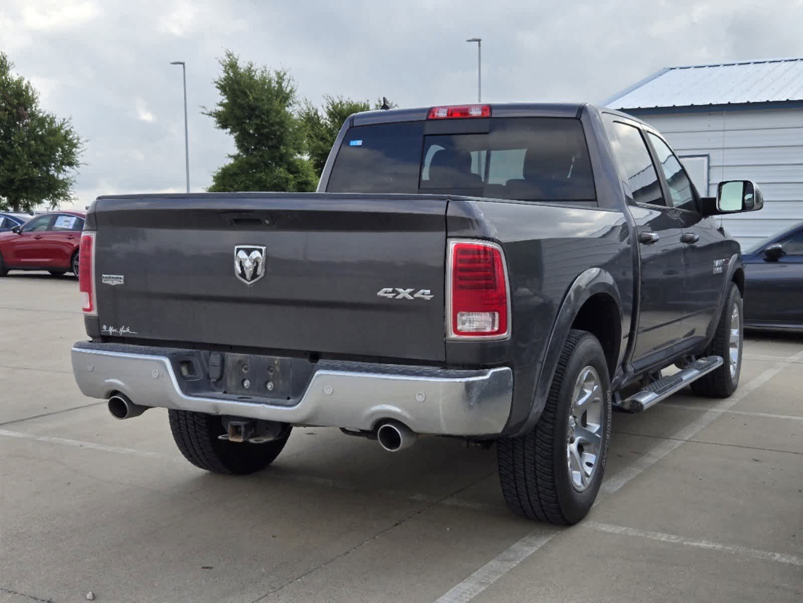 2017 Ram 1500 Laramie 4x4 Crew Cab 57 Box 3