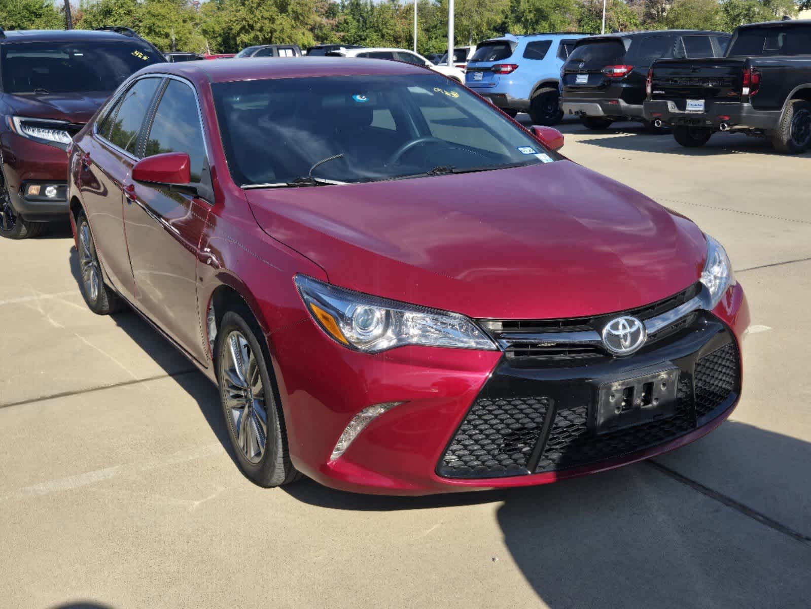 2017 Toyota Camry SE 2