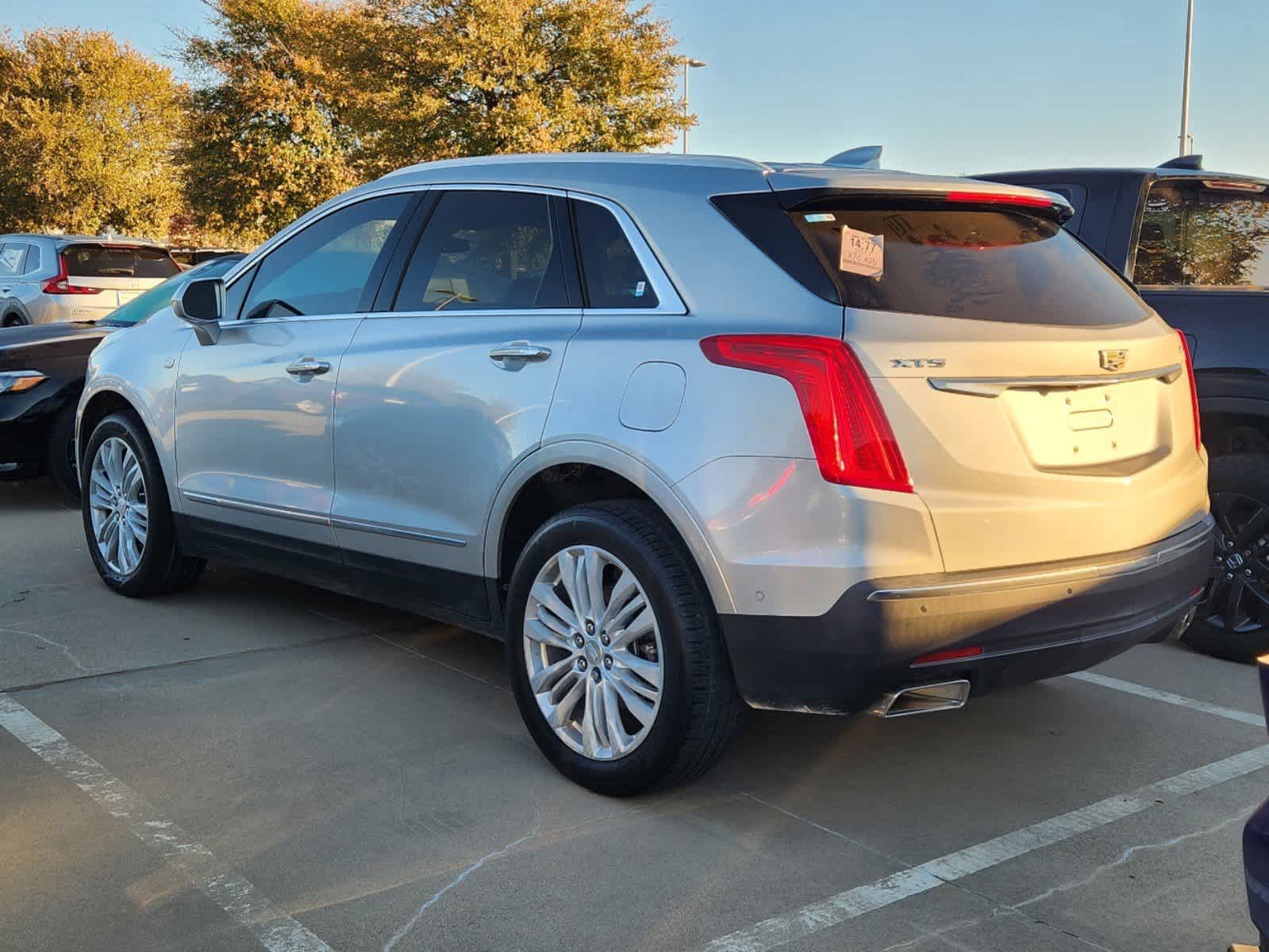 2017 Cadillac XT5 Premium Luxury FWD 4