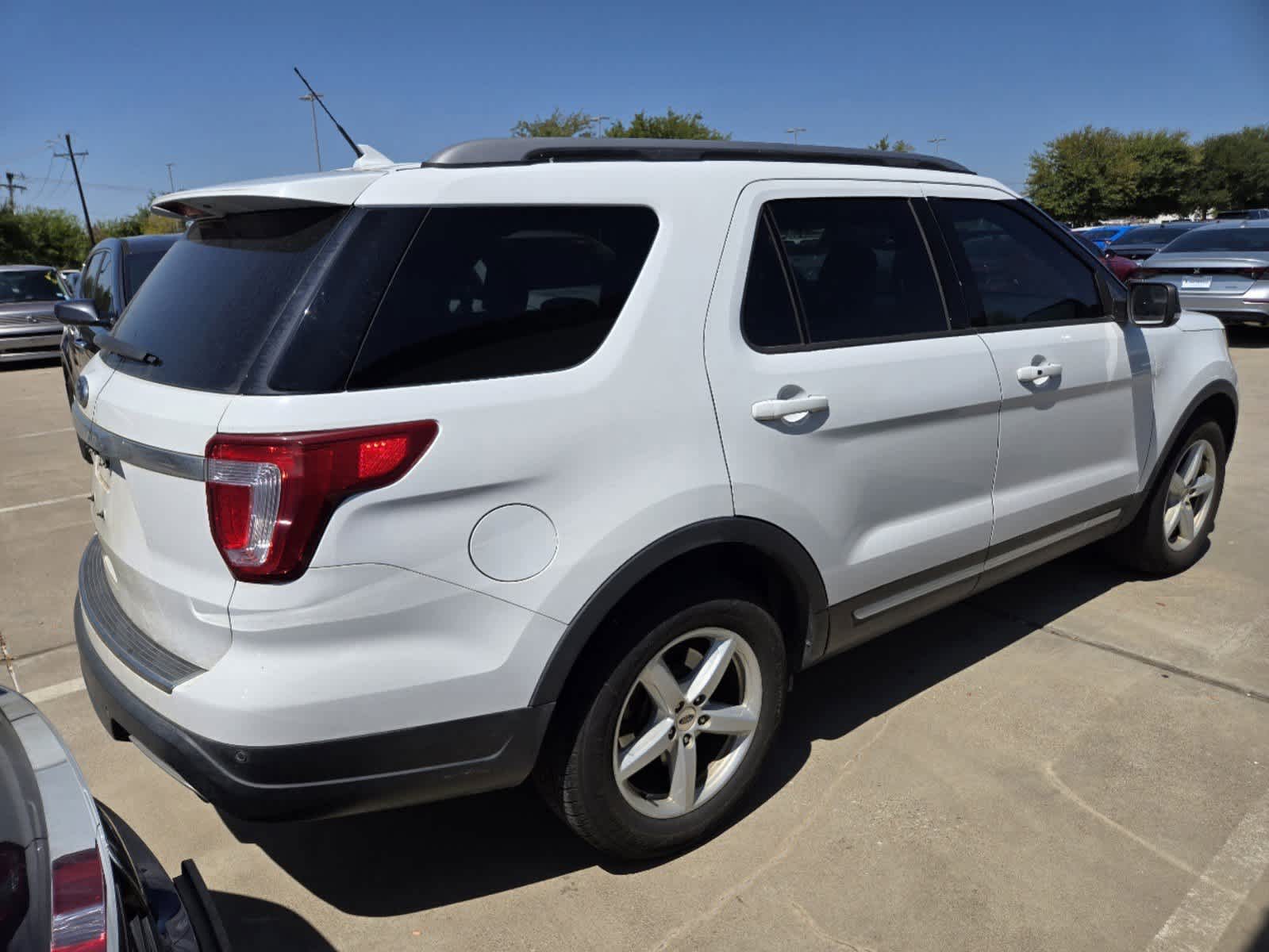 2018 Ford Explorer XLT 3