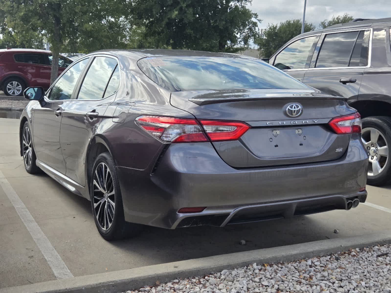 2018 Toyota Camry SE 4