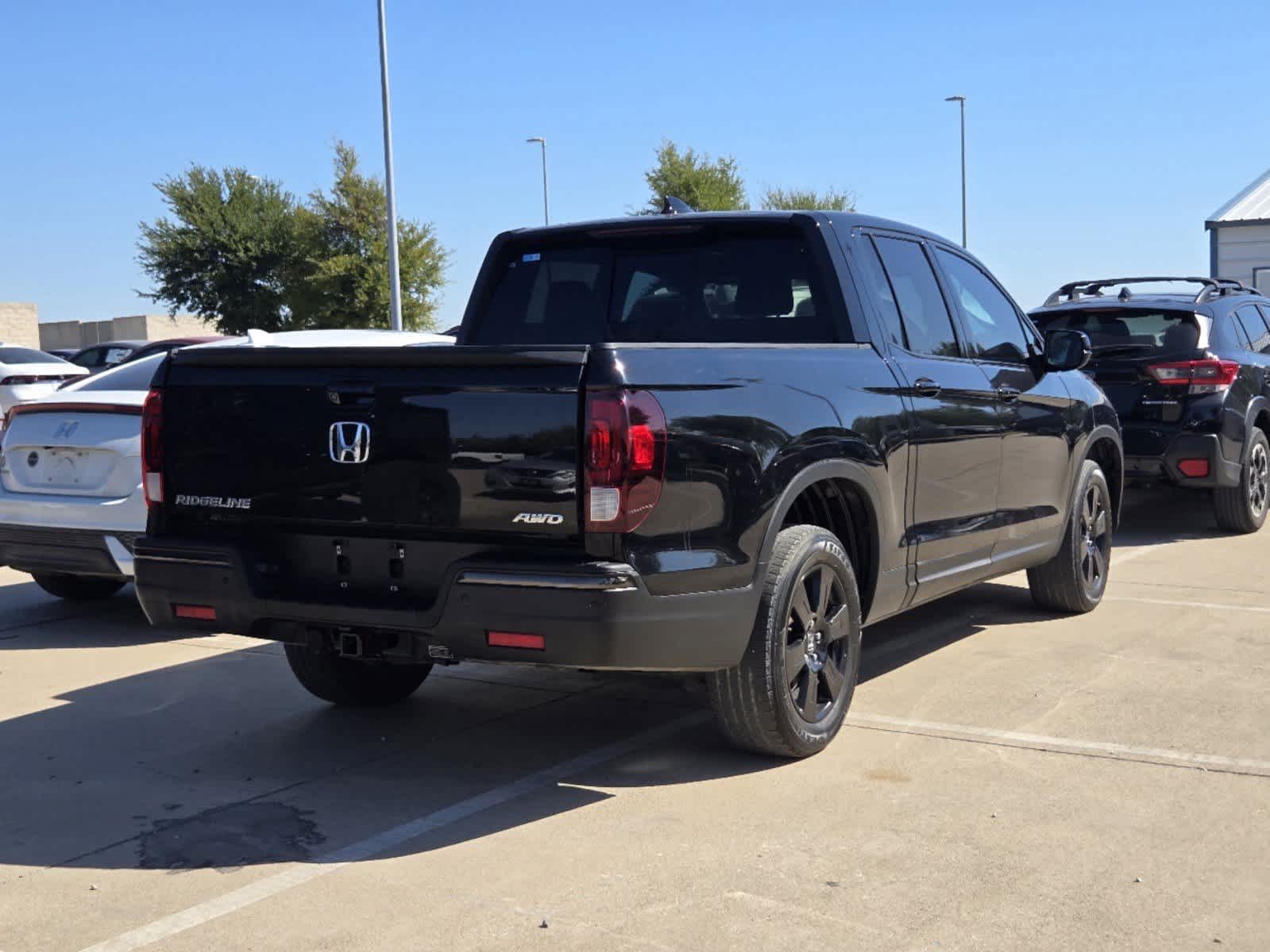 2019 Honda Ridgeline Black Edition AWD 3