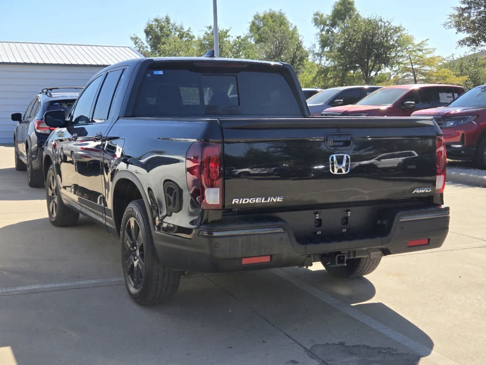 2019 Honda Ridgeline Black Edition AWD 4