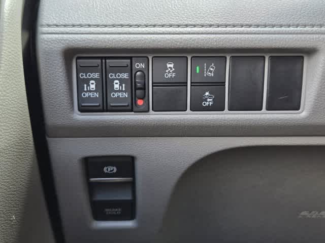 2019 Honda Odyssey EX 29