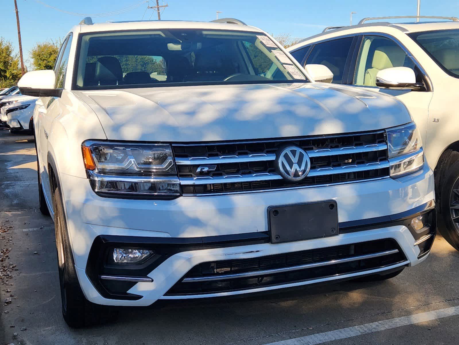 2019 Volkswagen Atlas 3.6L V6 SE w/Technology R-Line 2