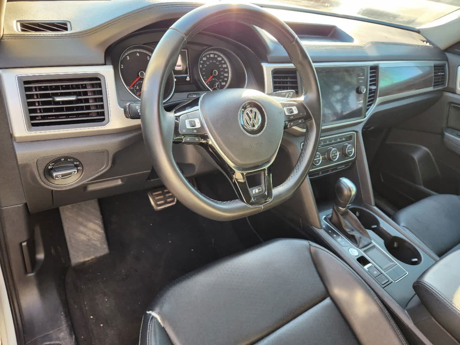 2019 Volkswagen Atlas 3.6L V6 SE w/Technology R-Line 6