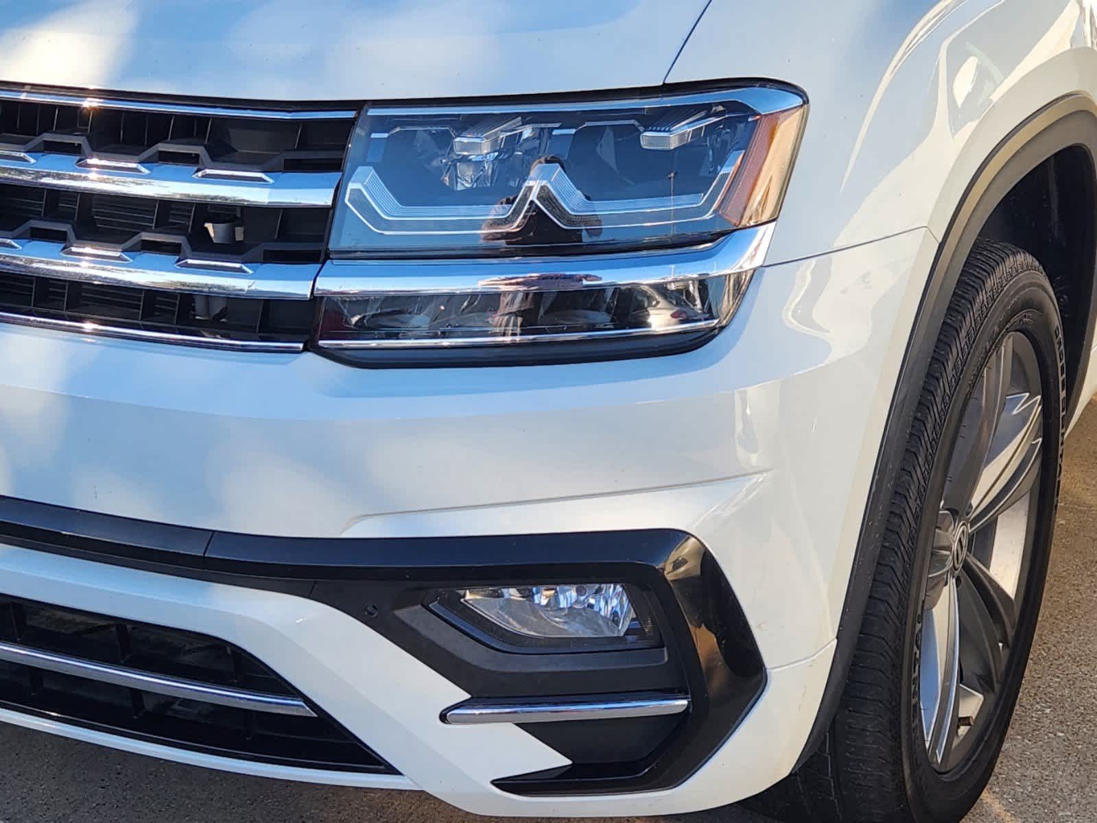 2019 Volkswagen Atlas 3.6L V6 SE w/Technology R-Line 8