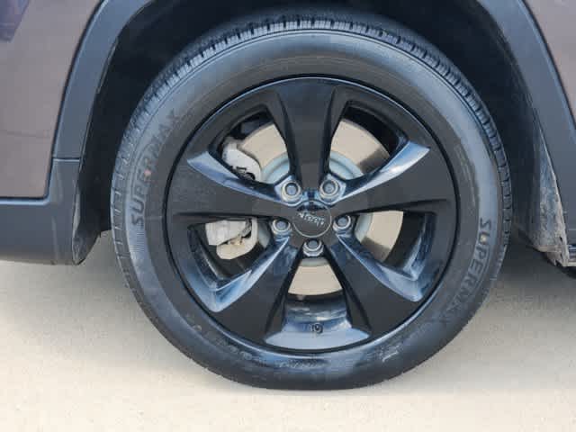 2019 Jeep Cherokee Altitude 22