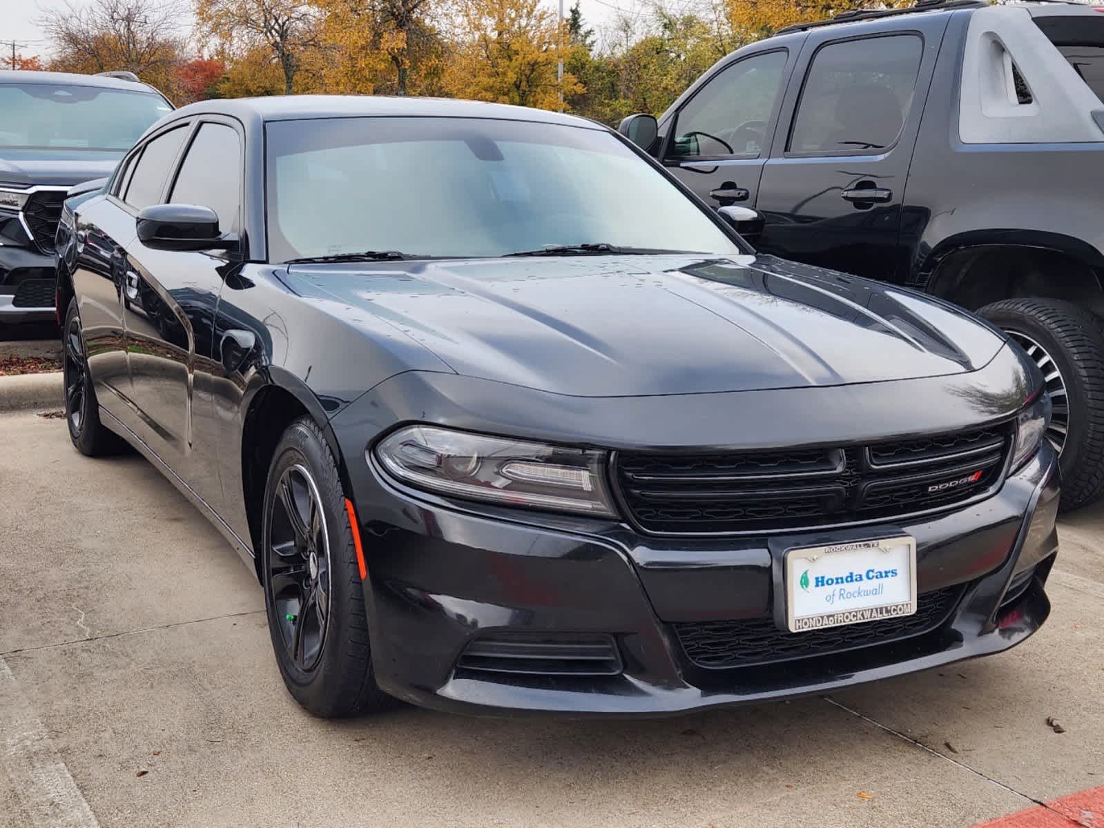 2019 Dodge Charger SXT 2