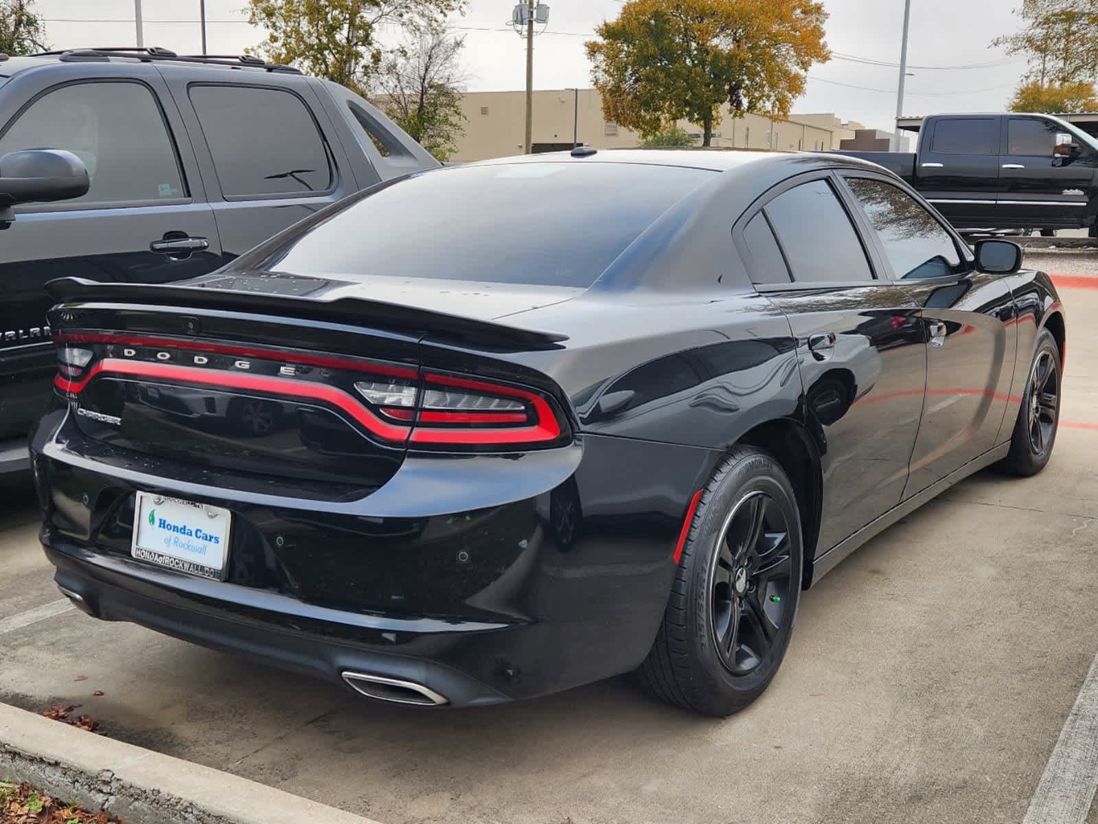 2019 Dodge Charger SXT 3