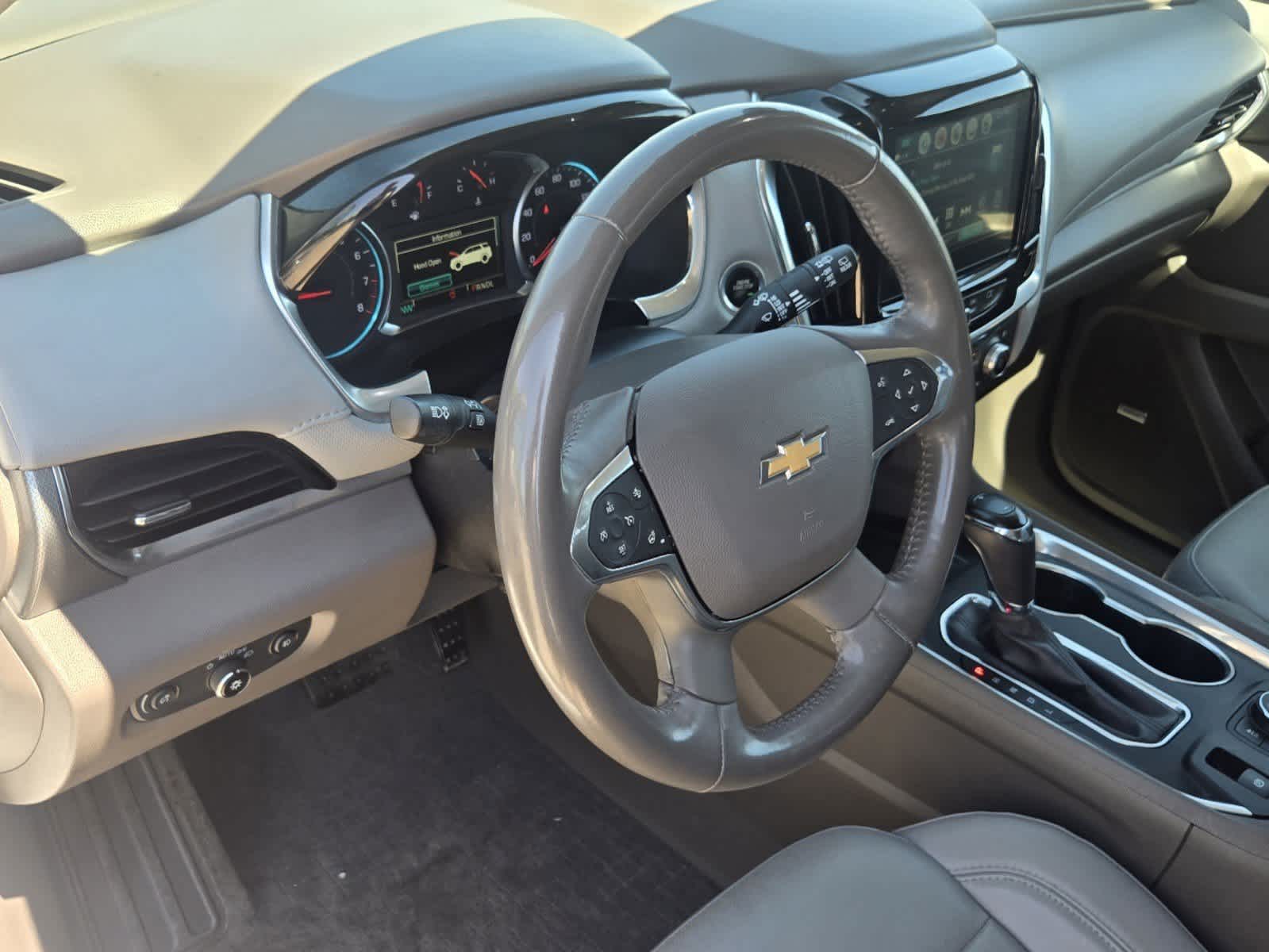 2019 Chevrolet Traverse Premier 2