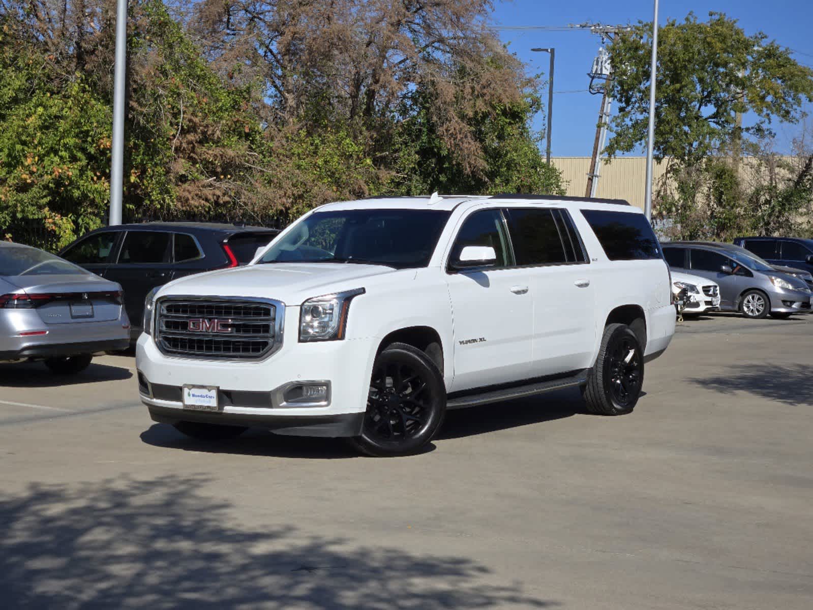 2019 GMC Yukon XL SLT 1