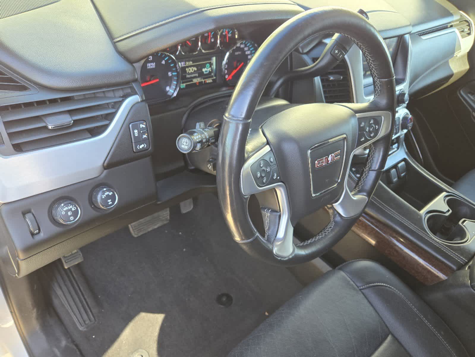 2019 GMC Yukon XL SLT 2