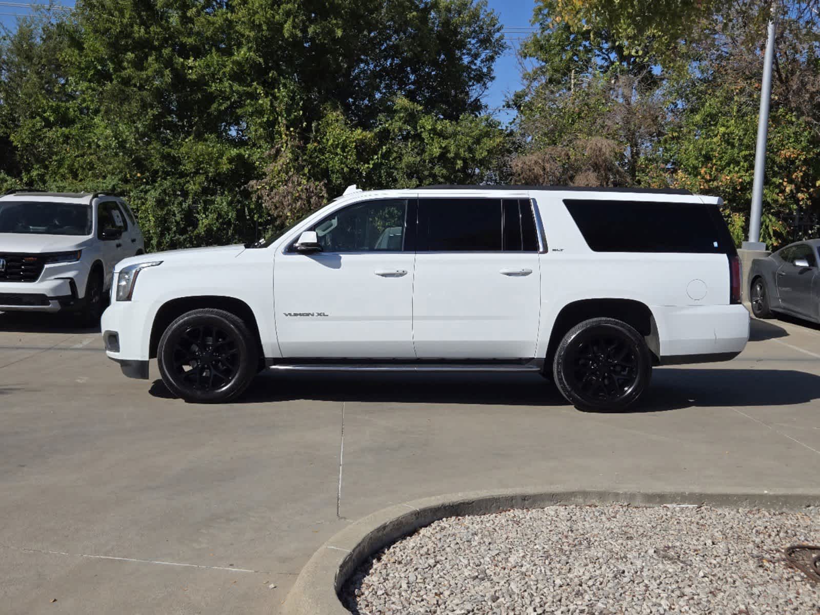 2019 GMC Yukon XL SLT 3