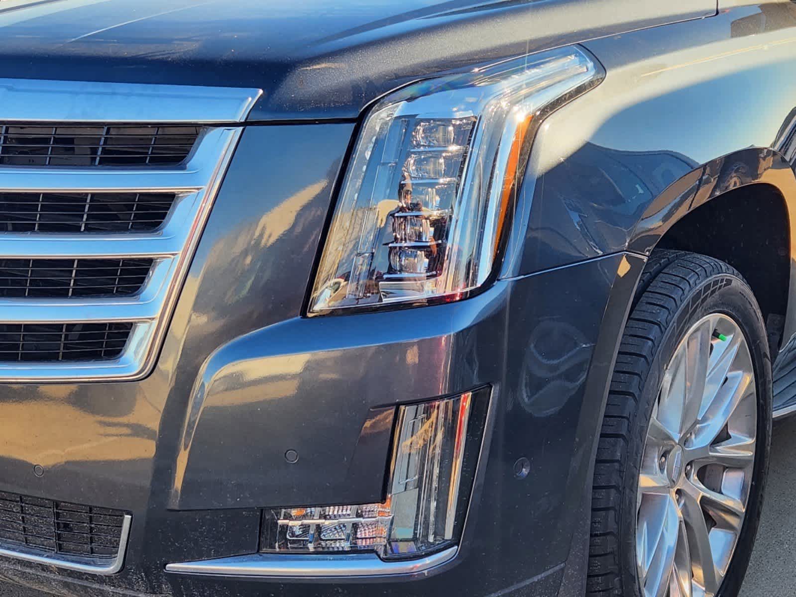 2019 Cadillac Escalade Luxury 8