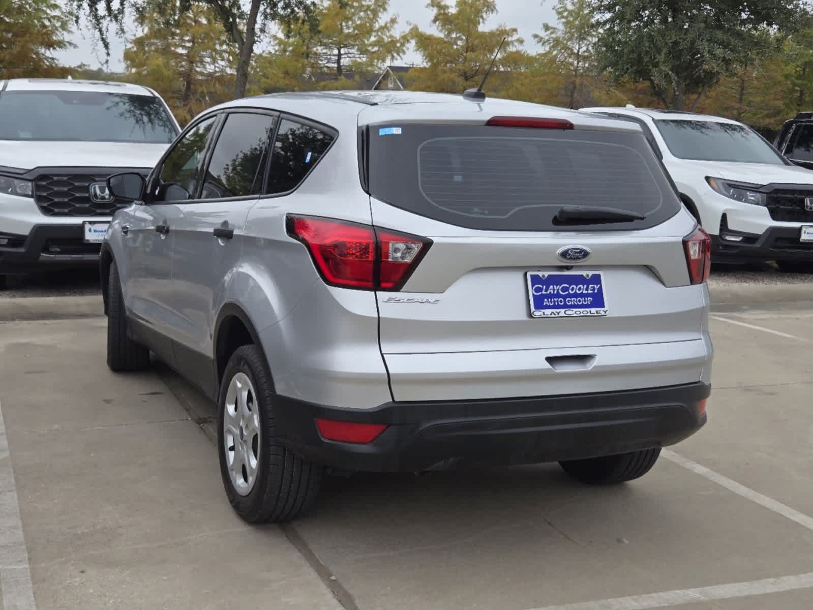 2019 Ford Escape S 4