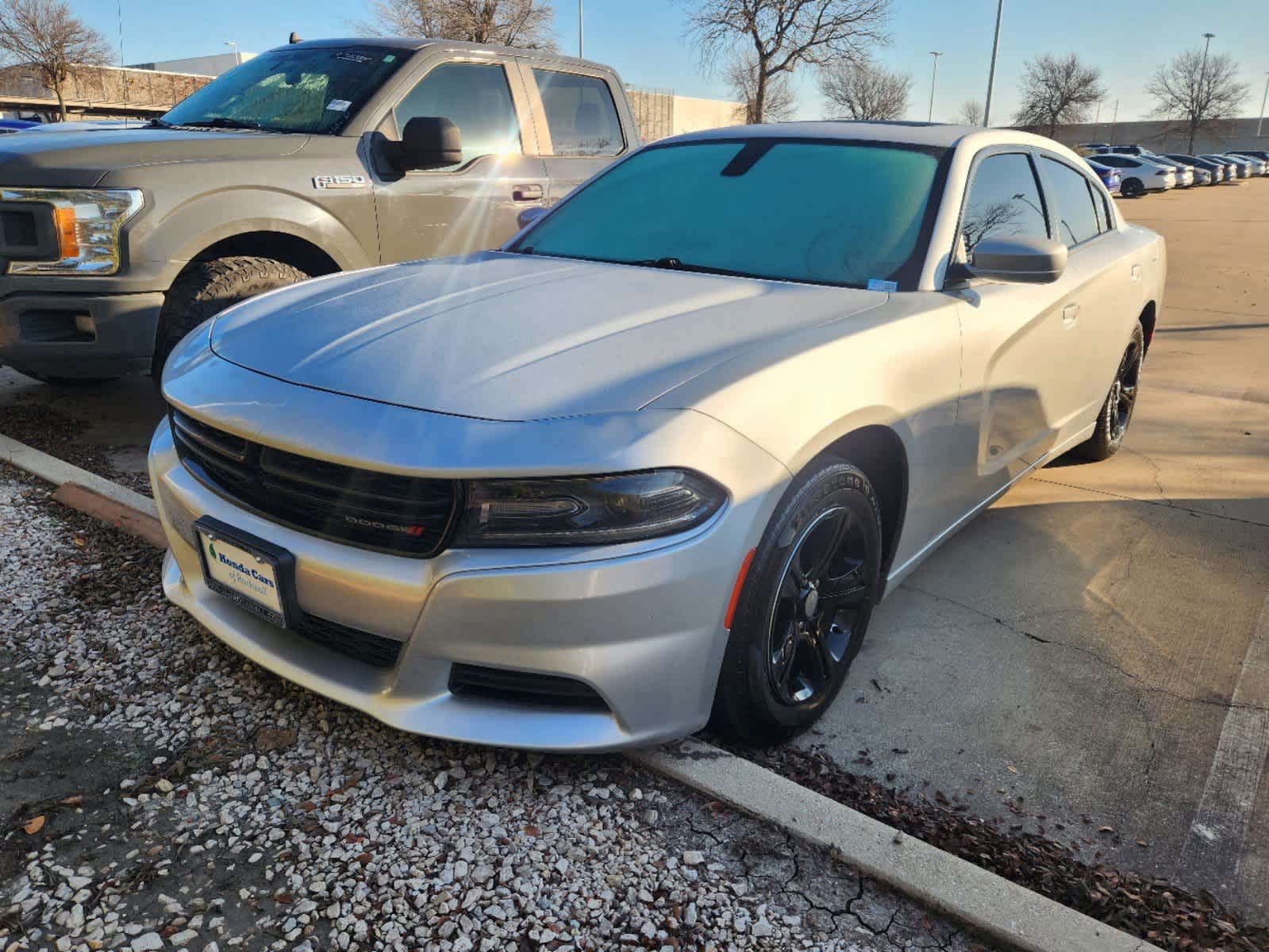 2020 Dodge Charger SXT 1