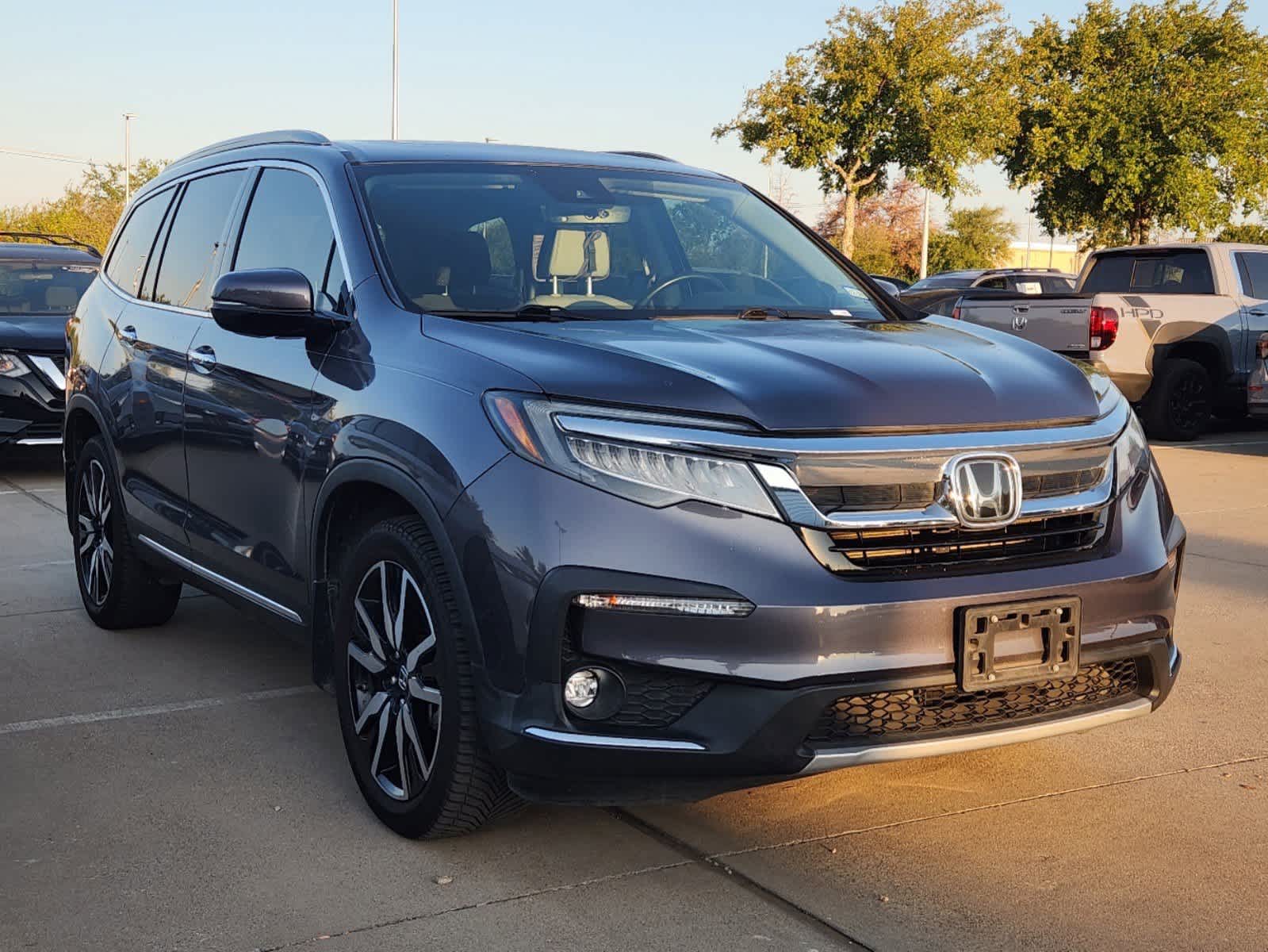 2021 Honda Pilot Touring 8-Passenger 2