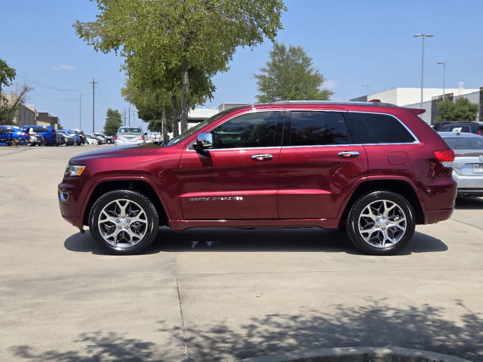 2021 Jeep Grand Cherokee Overland 3