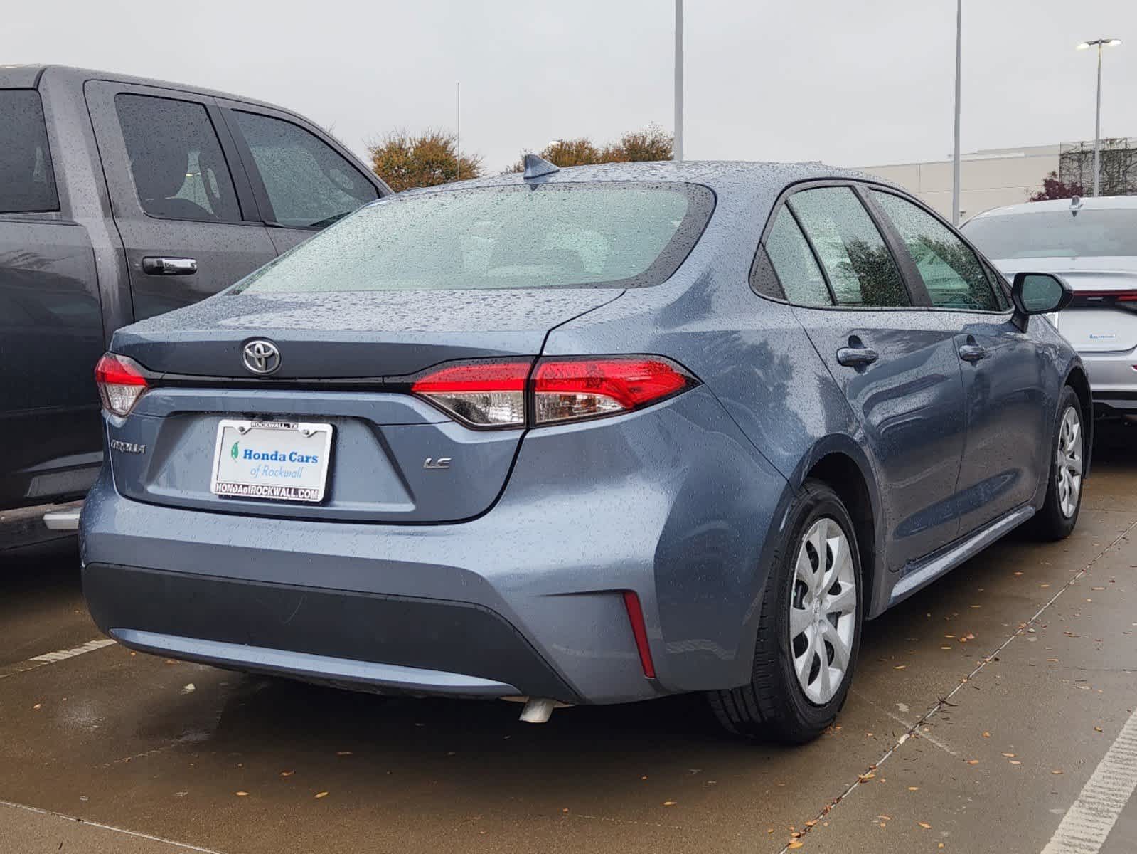 2021 Toyota Corolla LE 3