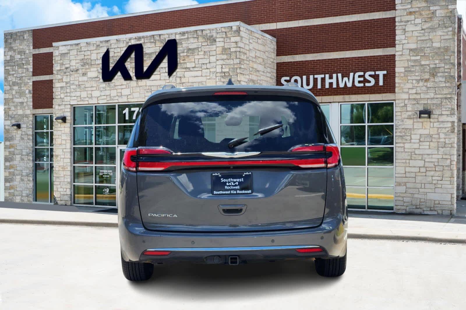 2021 Chrysler Pacifica Touring 5