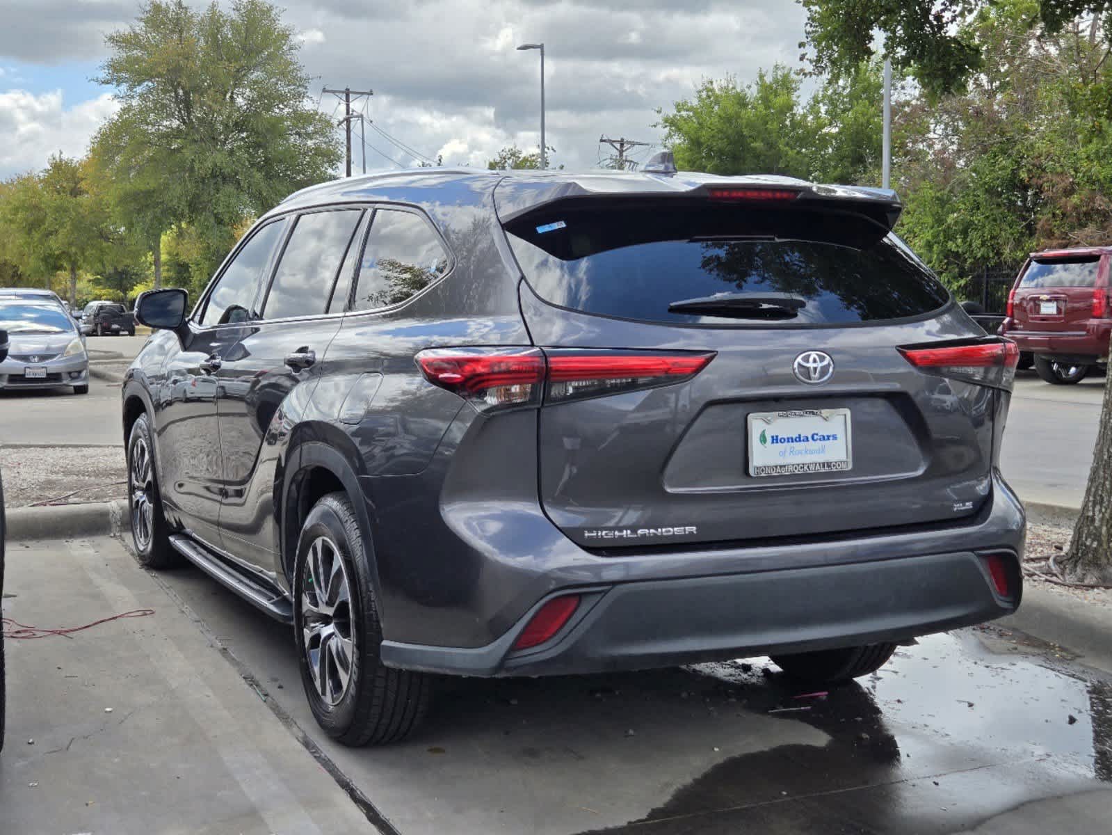 2021 Toyota Highlander XLE 4