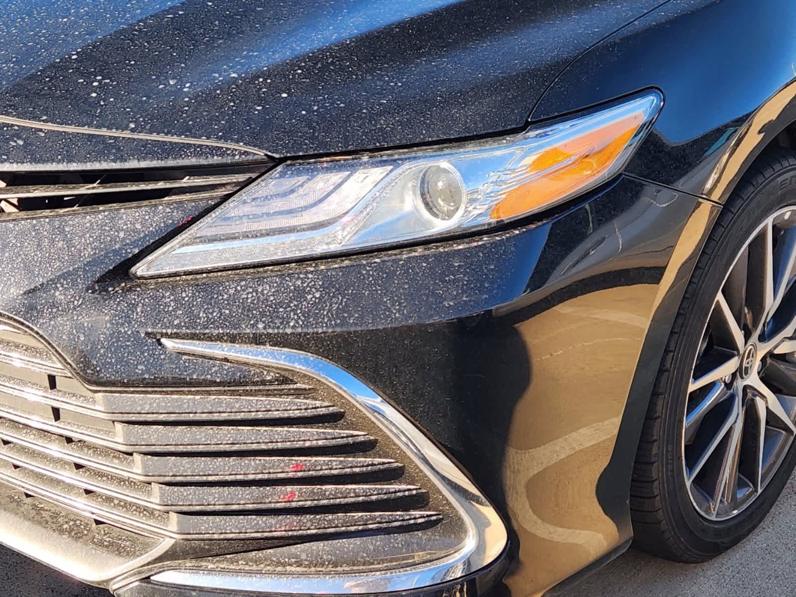 2021 Toyota Camry Hybrid XLE 8