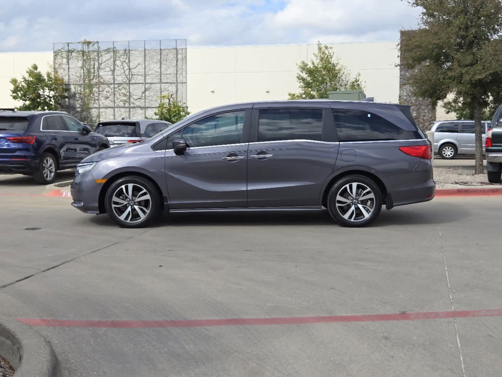 2022 Honda Odyssey Touring 3