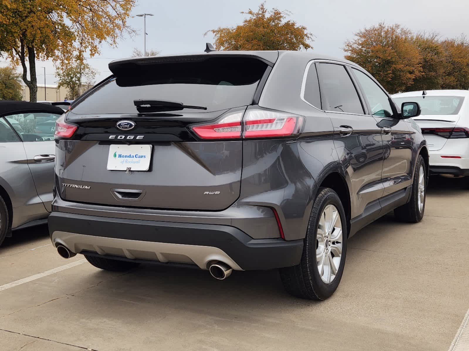 2022 Ford Edge Titanium 3