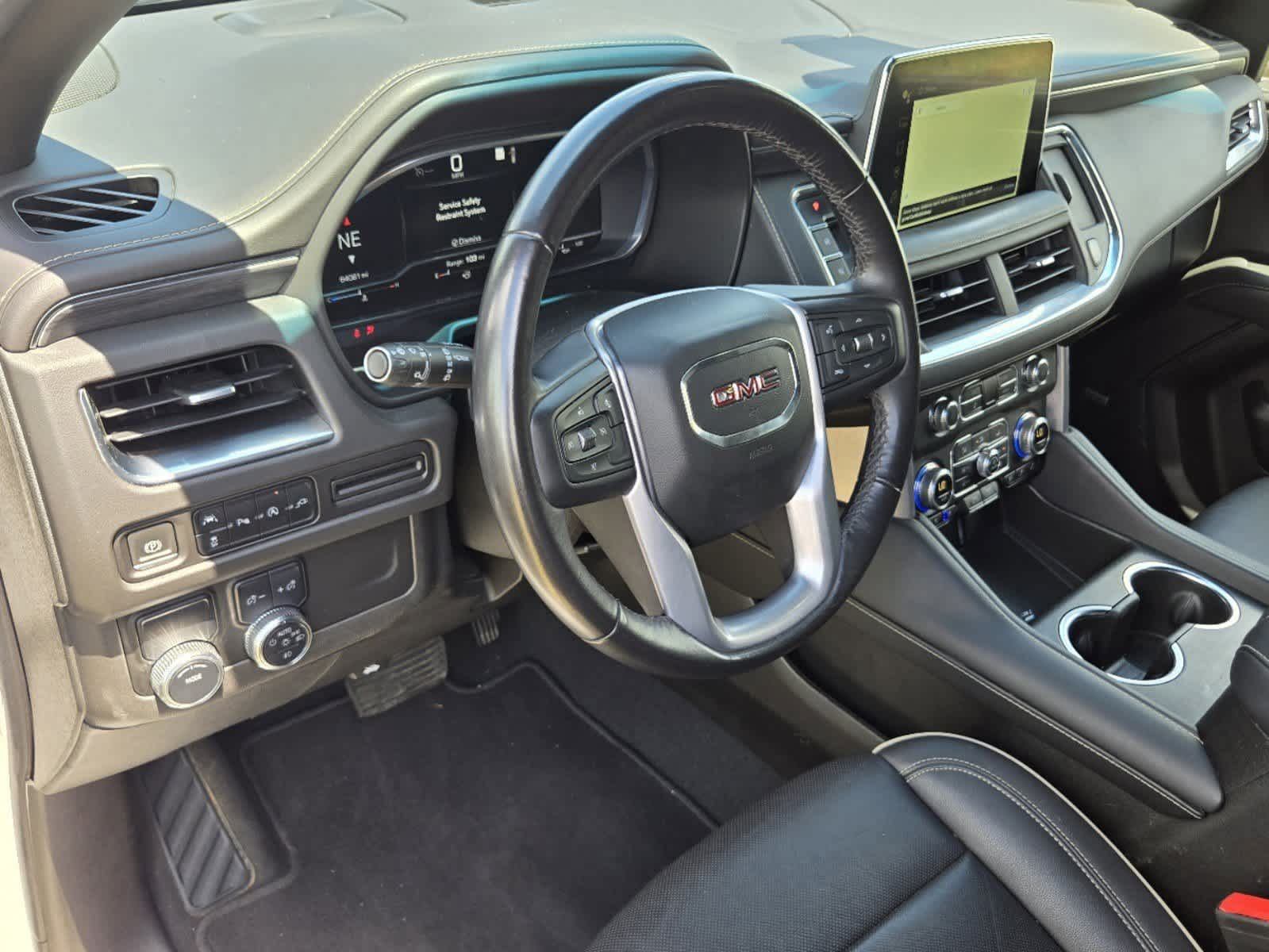 2022 GMC Yukon XL SLT 2