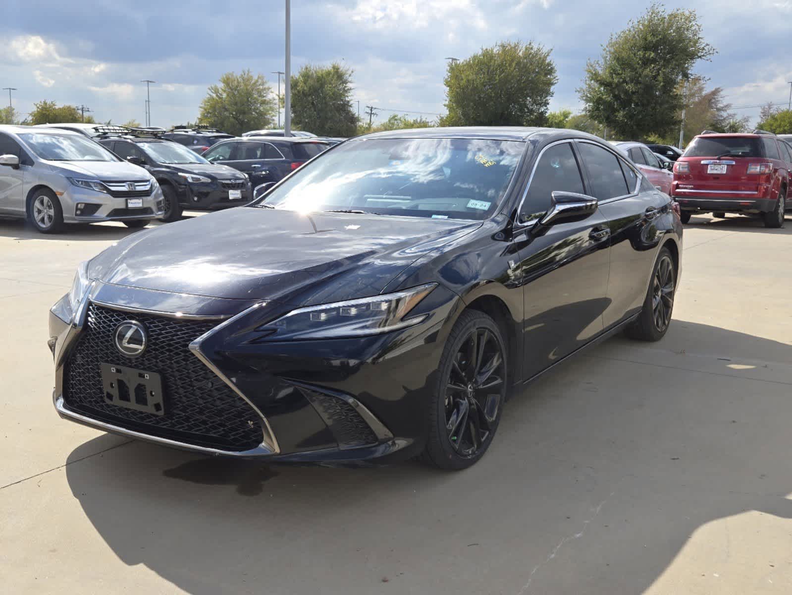 2022 Lexus ES F SPORT 1