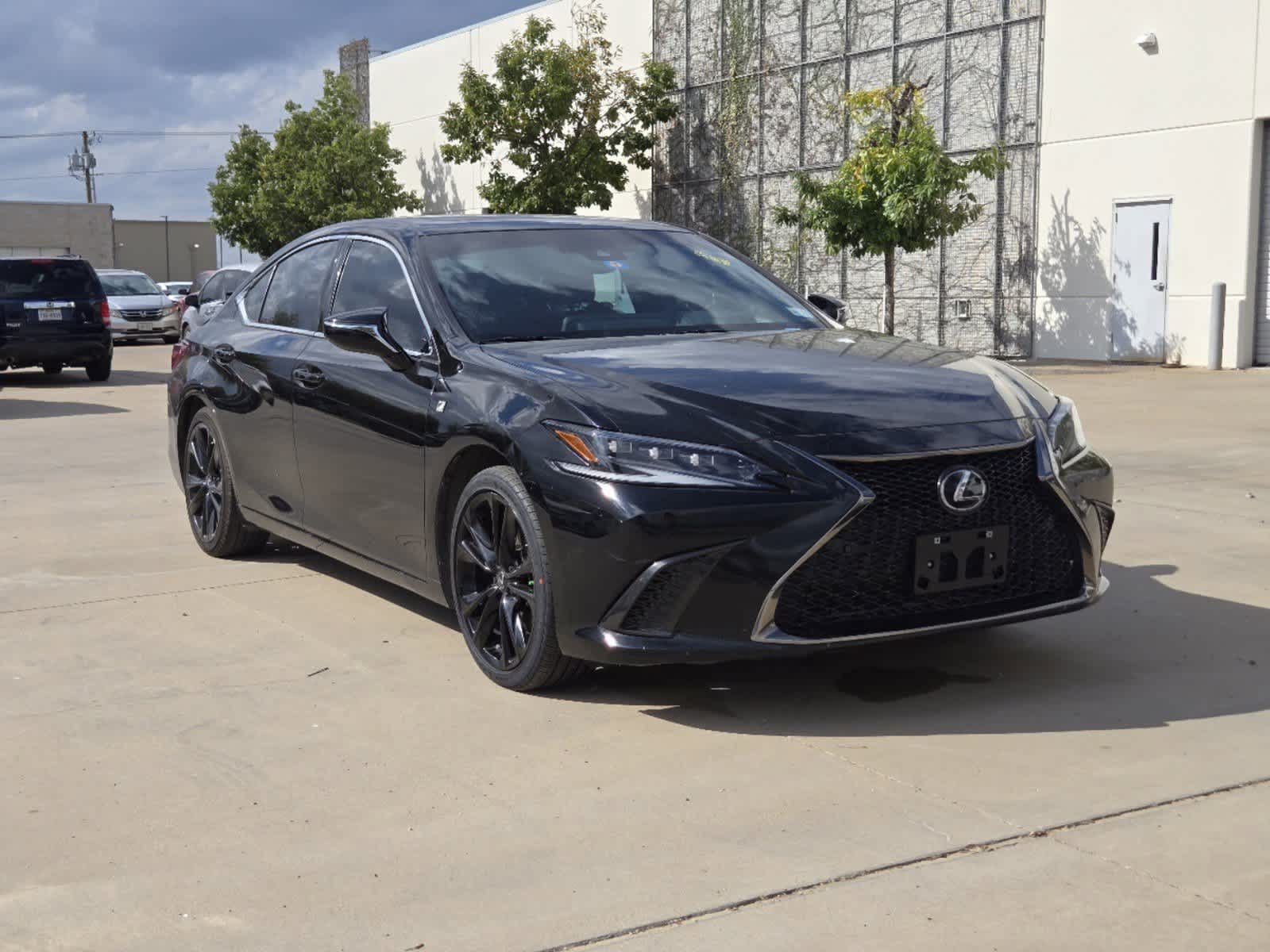 2022 Lexus ES F SPORT 2