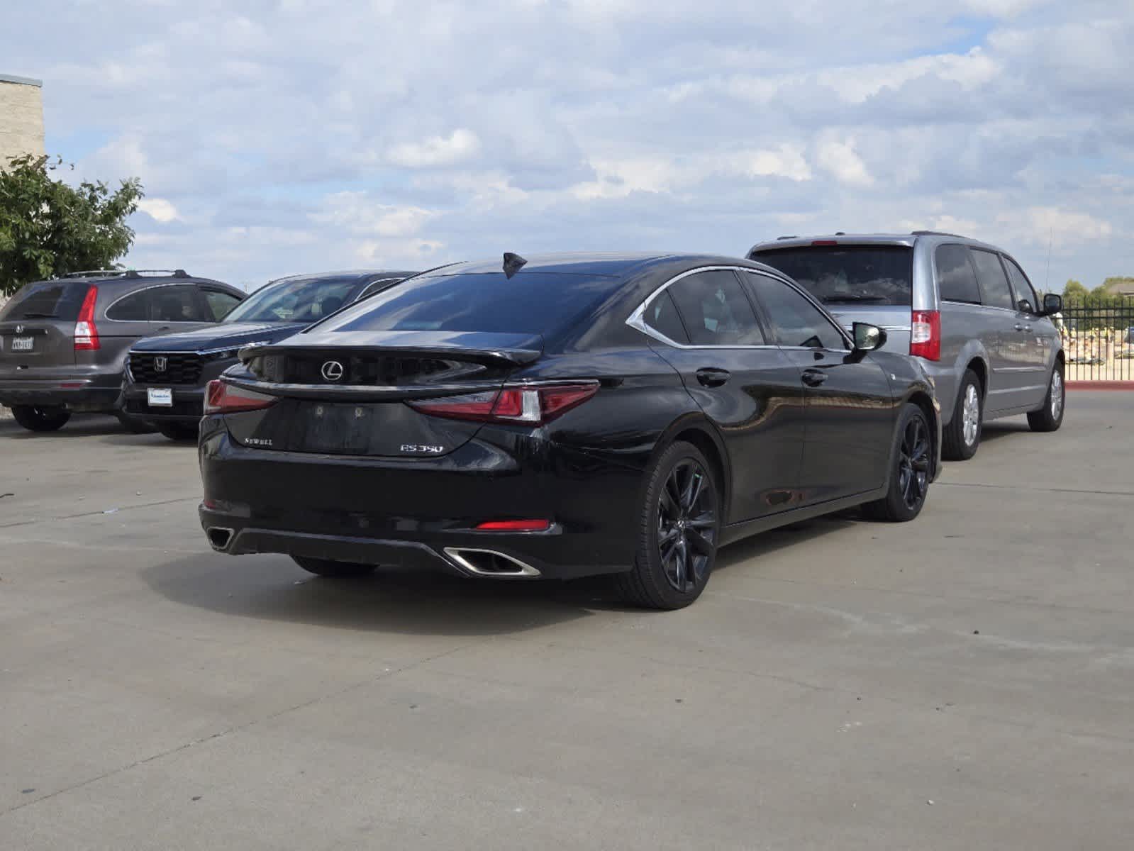 2022 Lexus ES F SPORT 3