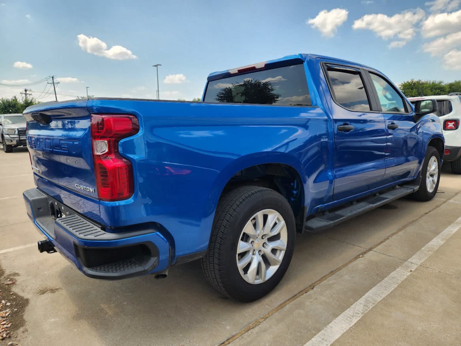 2022 Chevrolet Silverado 1500 Custom 2WD Crew Cab 147 3